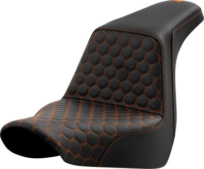 08021583 - SADDLEMEN SEAT STEP UP HC ORANGE STITCH