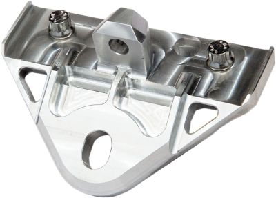 09330137 - ALLOY ART MOUNT FRT ENG MACH FXR